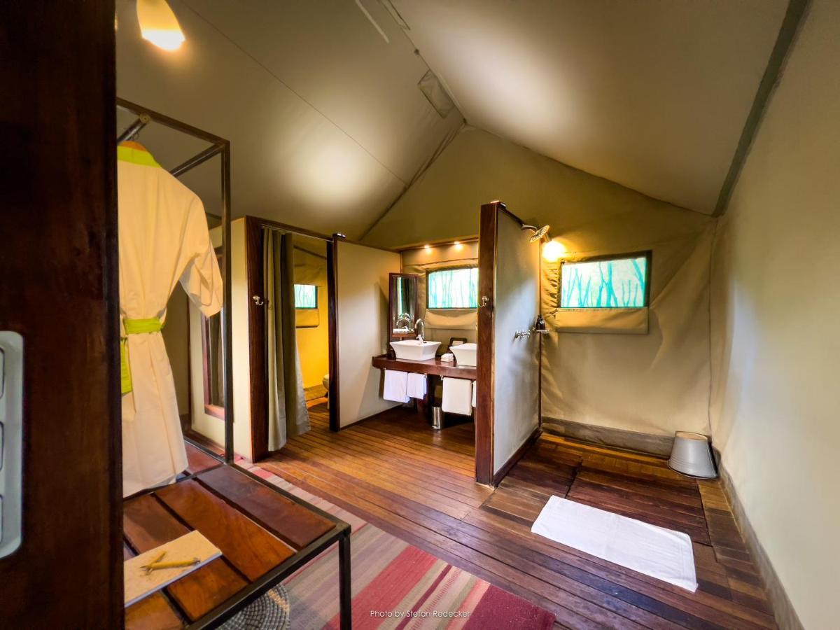 Ongava Tented Camp Okaukuejo Exteriör bild